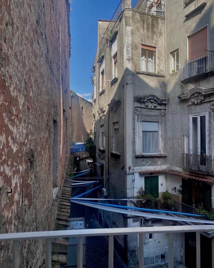 Domus Pisanelli Hotel Napoli Bagian luar foto
